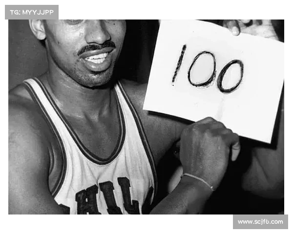 张伯伦场上位置灵活多变全面展现篮球智慧与统治力